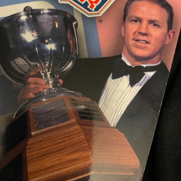 NY Rangers Media Guide 1997-1998 Brian Leetch Cover Tom Seaver Ad on back EUC - Picture 2 of 10